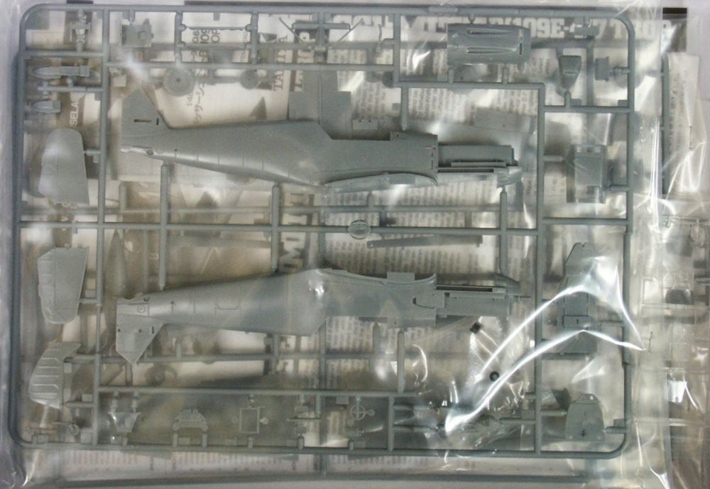 1/48 Messerschmitt Bf109E-4/7 Trop Tamiya 61063 EAN (GTIN) 4950344993079