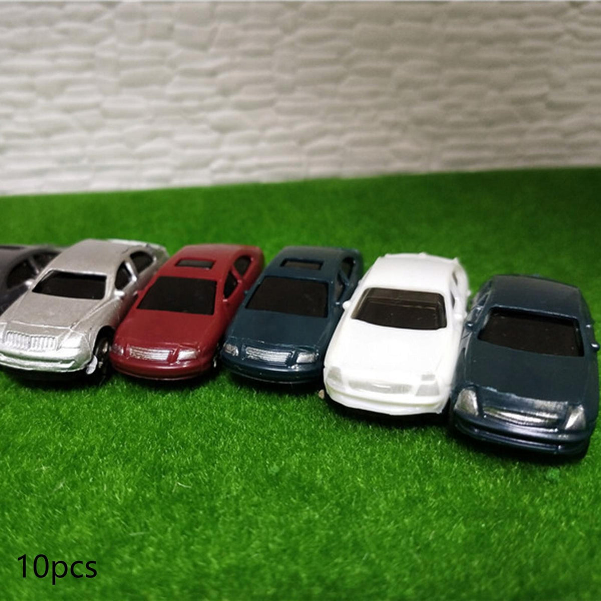 10Pcs 1:100 Mini Model Painted Car Scenery Building Train Layout Scale Packaging status original
