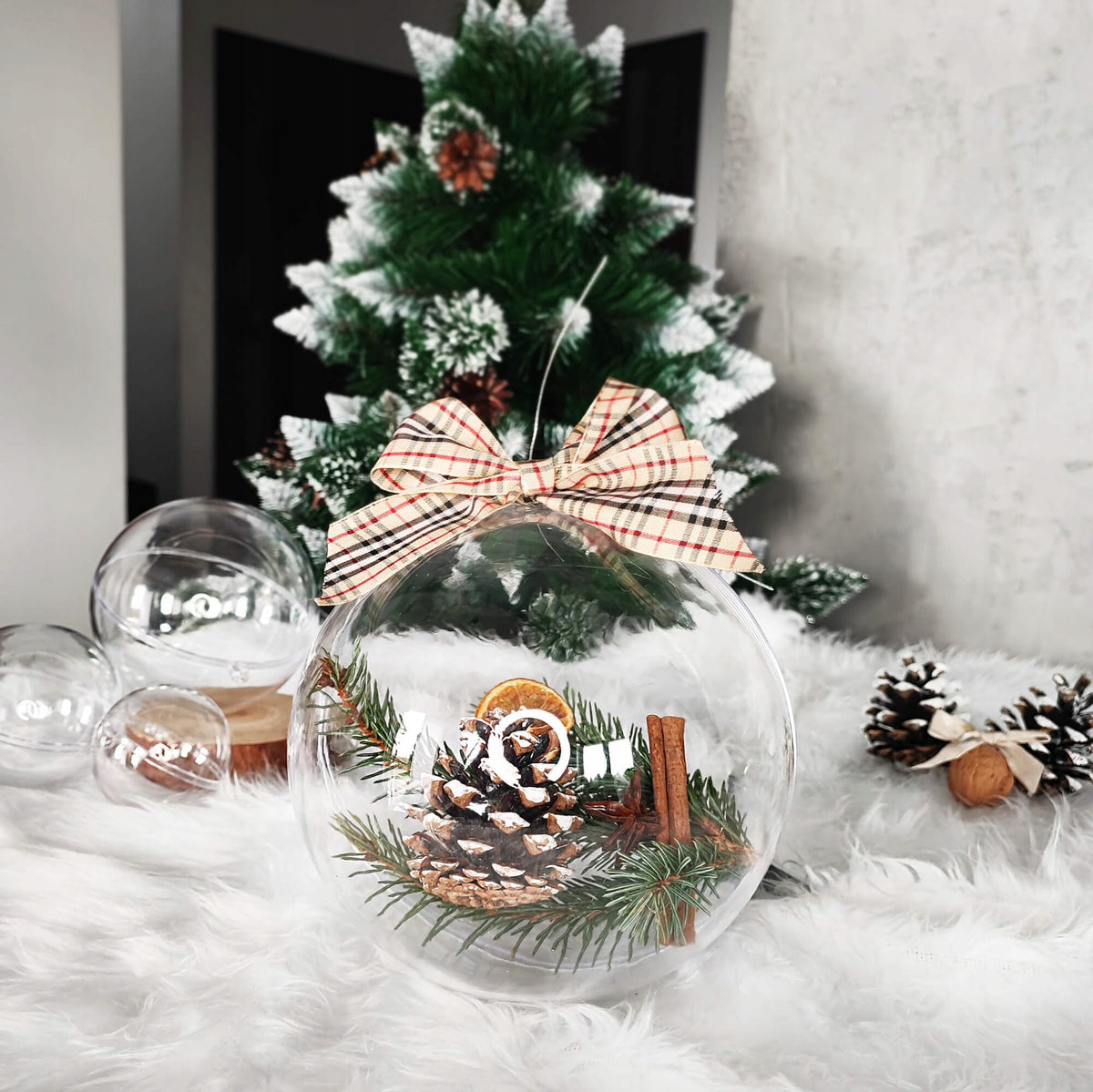 12x ACRYLIC BALL ACRYLIC BAUBLES TRANSPARENT PLASTIC BALLS DECO 11 cm Packaging status original