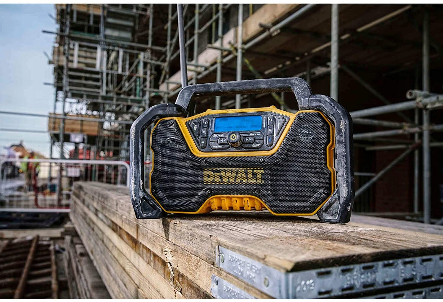 2X DEWALT CONSTRUCTION RADIO 18/54V XR Brand DeWalt