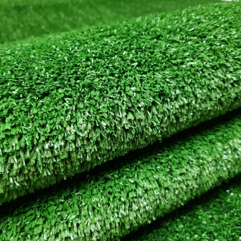 ARTIFICIAL GRASS OUTDOOR CARPET GREEN FOR BALCONY 5mm GARDEN 100 x 5m Manufacturer code OXIDE - SZTUCZNA TRAWA 5mm 100cm x 5m