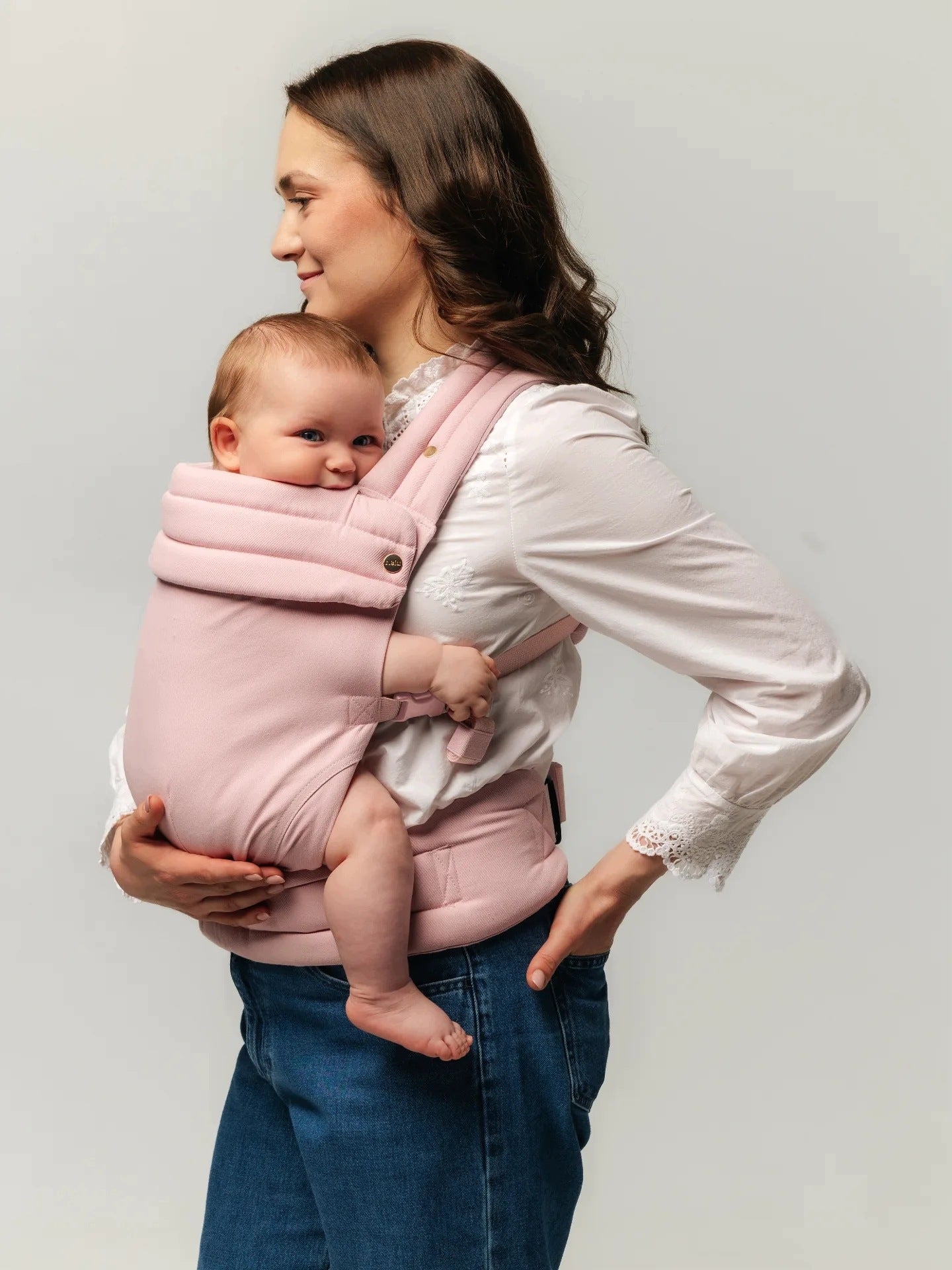 Adjustable Ergonomic Carrier Nelu Close Light Rose