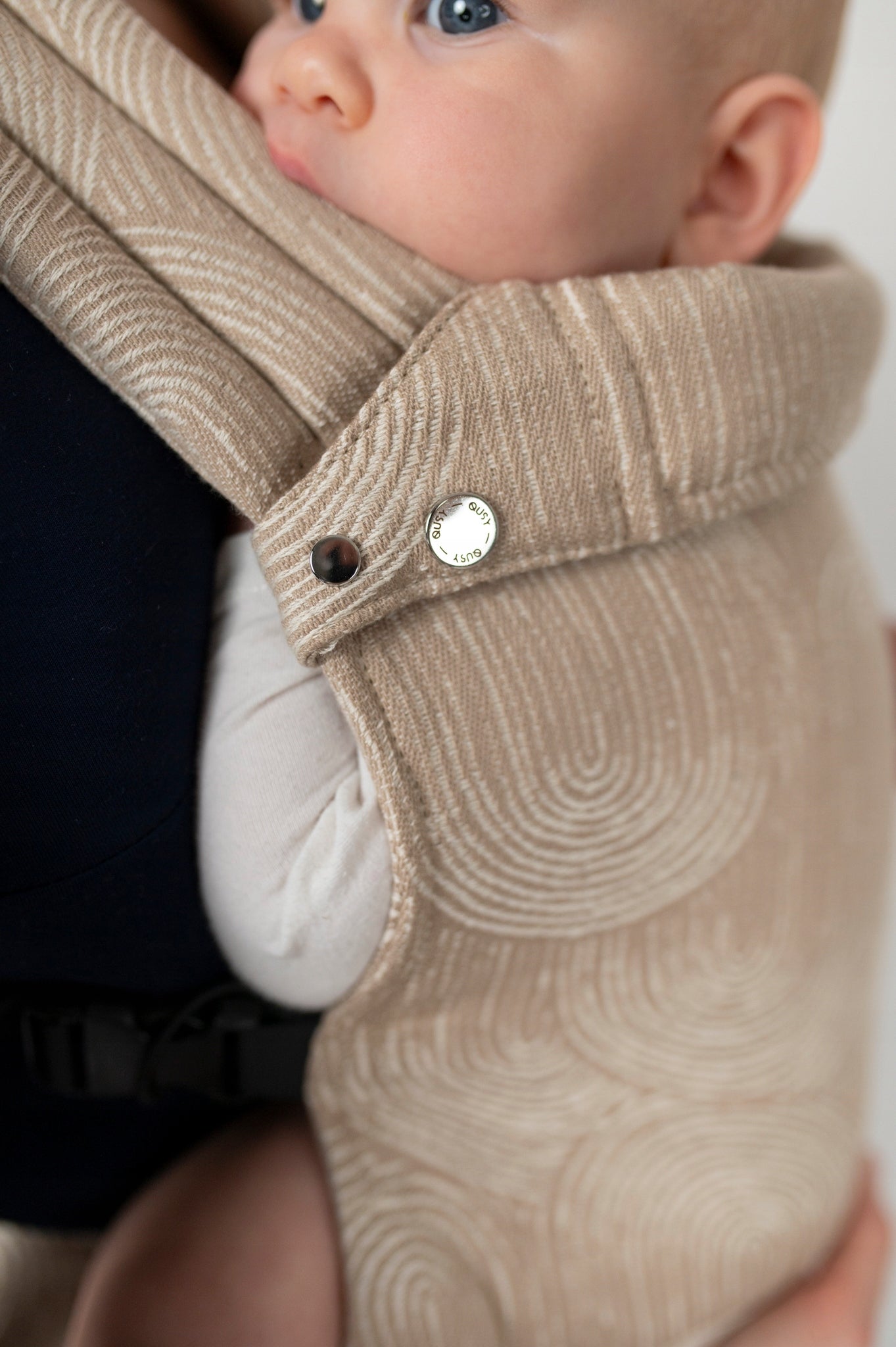 Adjustable carrier QUSY Standard 2.0 - Sand Stories Nude + pads FREEBIE Manufacturer code 5905679441305