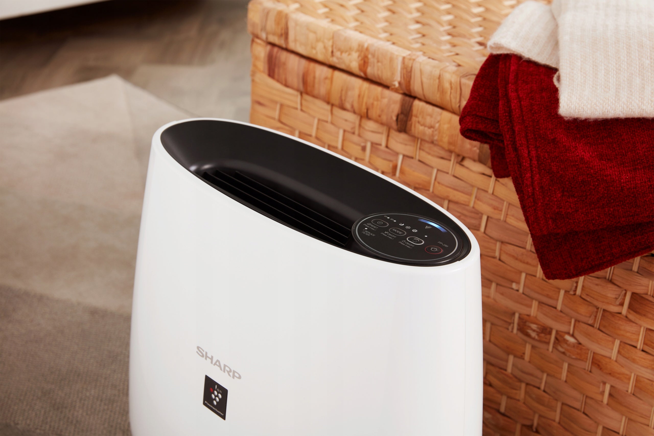 Air purifier Sharp FP-J30EU-B + ionizer Dominant color white