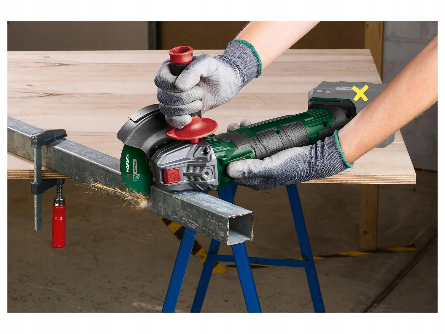 Angle grinder PARKSIDE PWSA 20-Li 20V Ø125mm Solo + SHIELD + SUITCASE Supply voltage 20 V