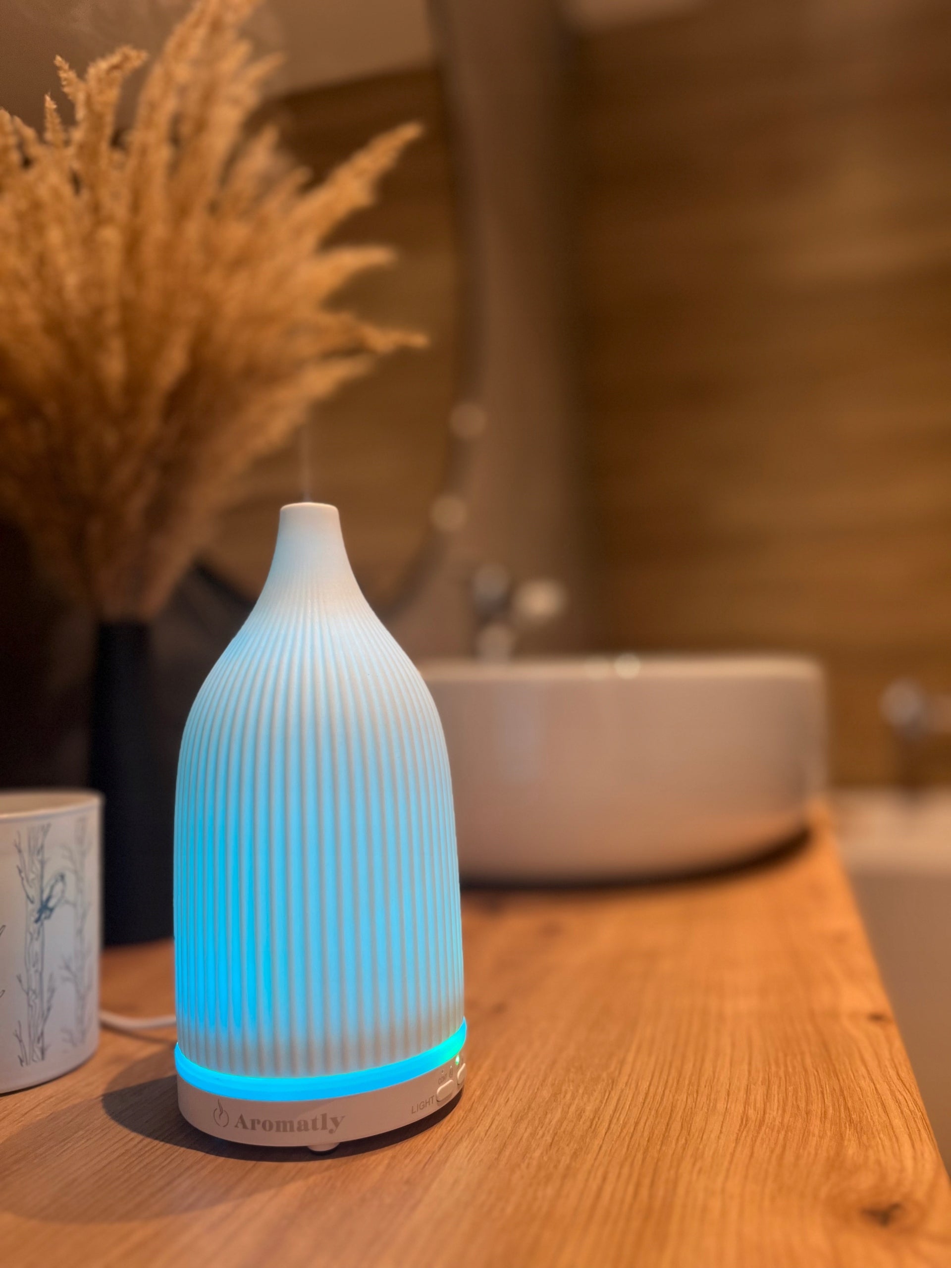 Aromatly Fragrance Diffuser Ceramic Aromatherapy Night Light | GIFT Medical device no