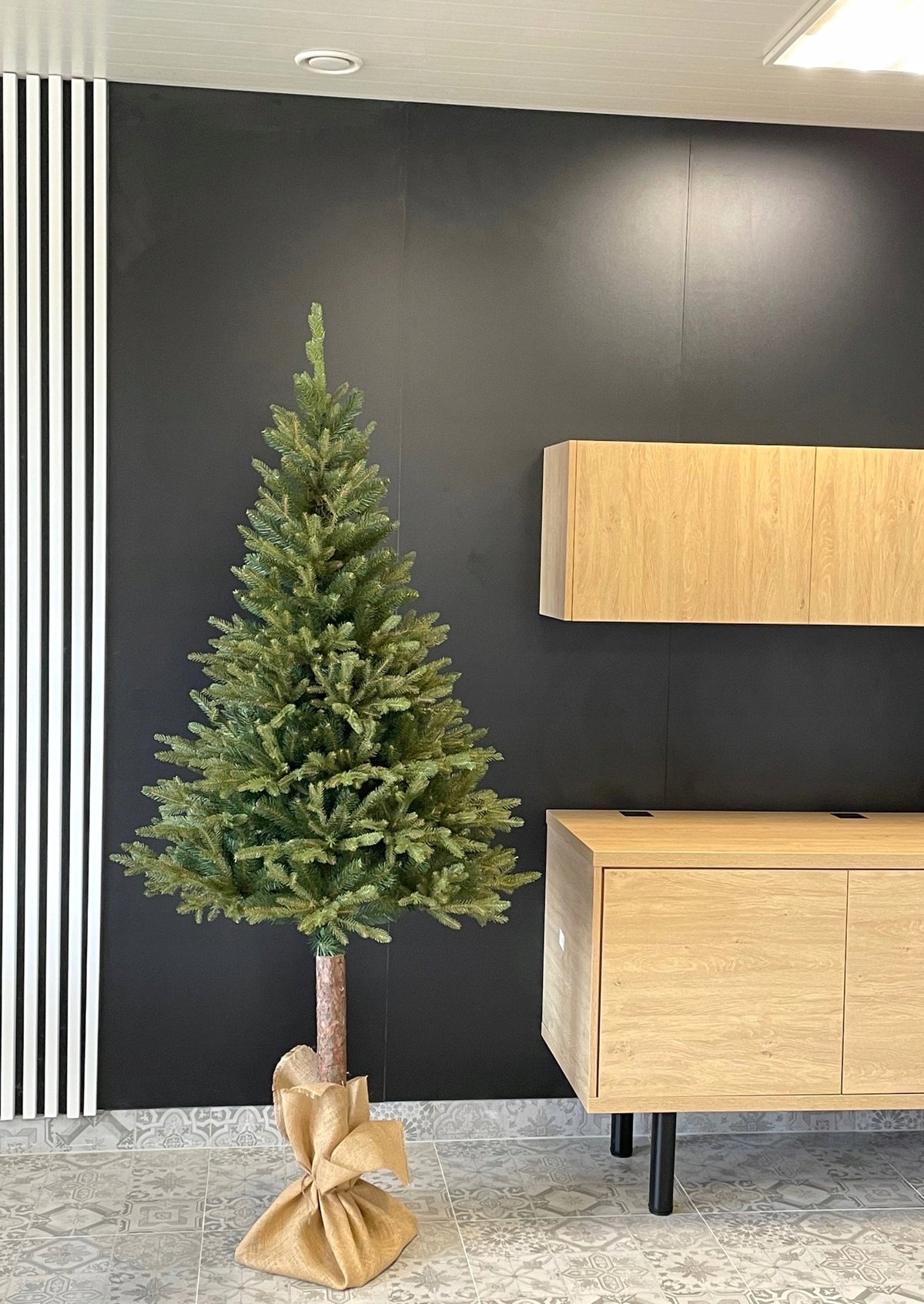 Artificial Christmas Tree On The Trunk Pe like Real Franklin 220cm Manufacturer code Frankiln Pe 220cm