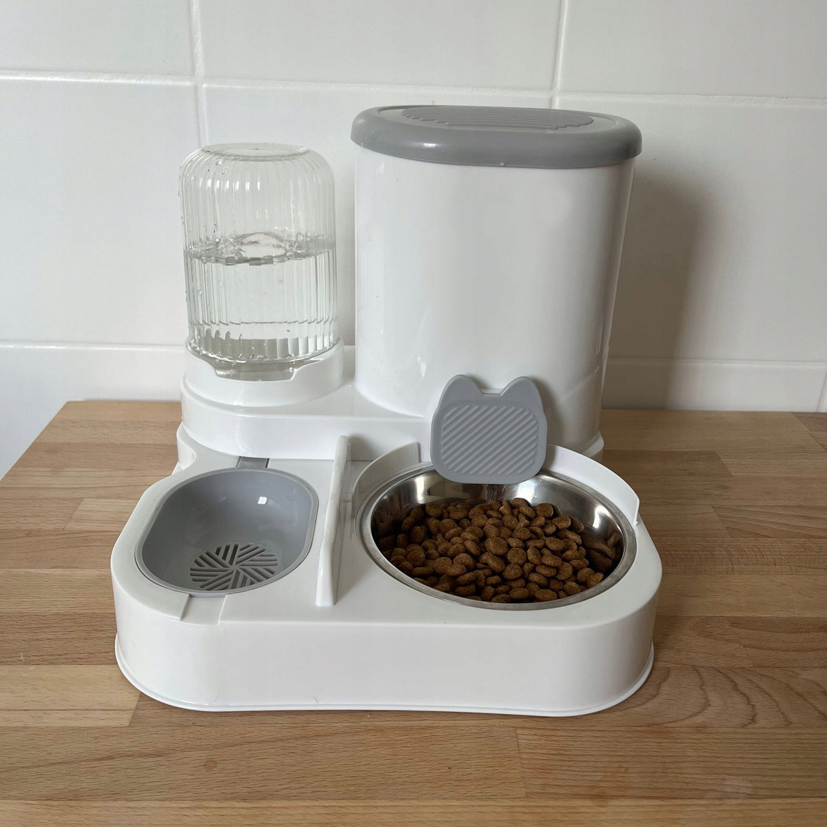 Automatic WATER AND FOOD FEEDER CAT AND DOG BOWL DISPENSER Manufacturer code Dozownik Grawitacyjny 2w1 Dla Psa Kota