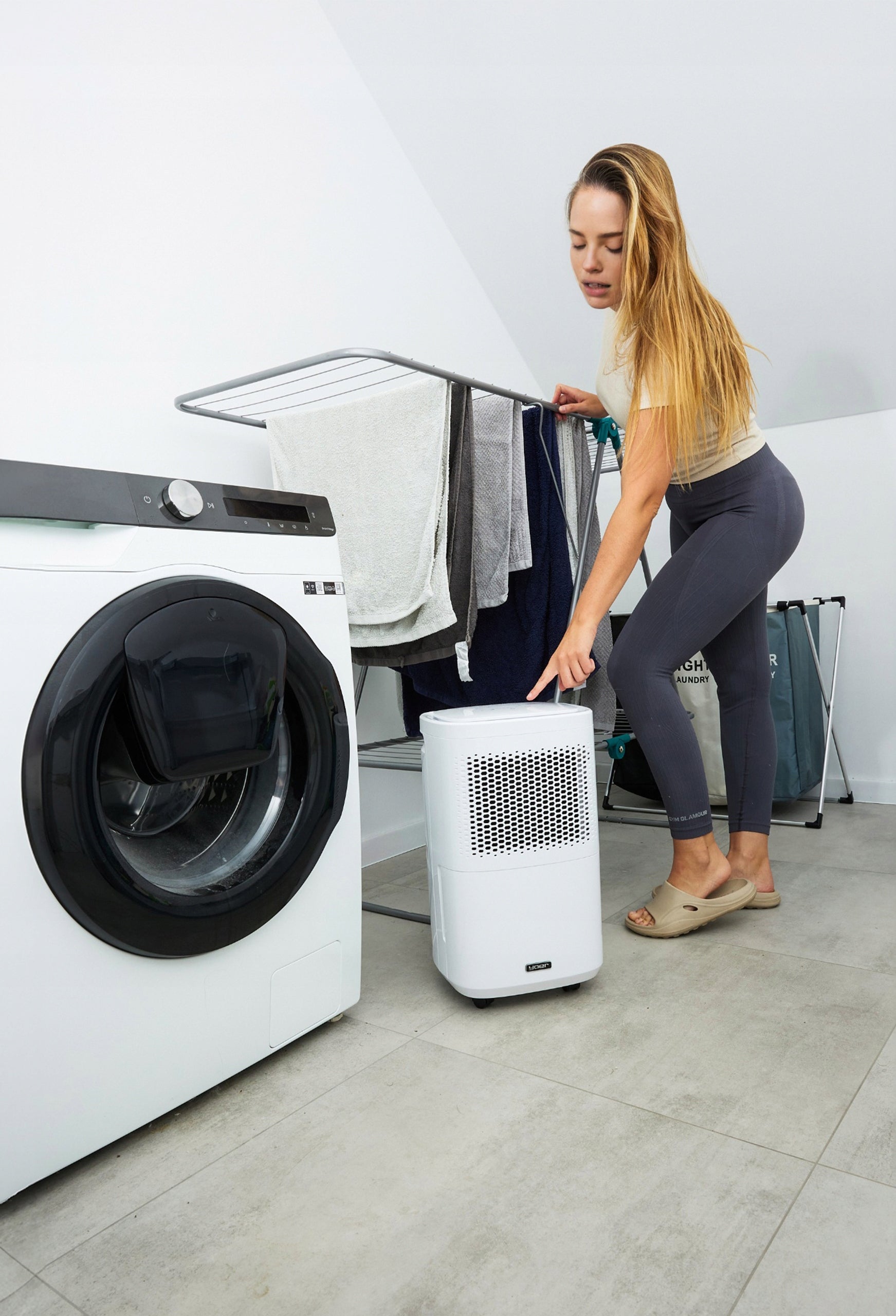 Automatic dehumidifier Yoer 12L/24h 40m2 +TIMER +Laundry drying Packaging status original