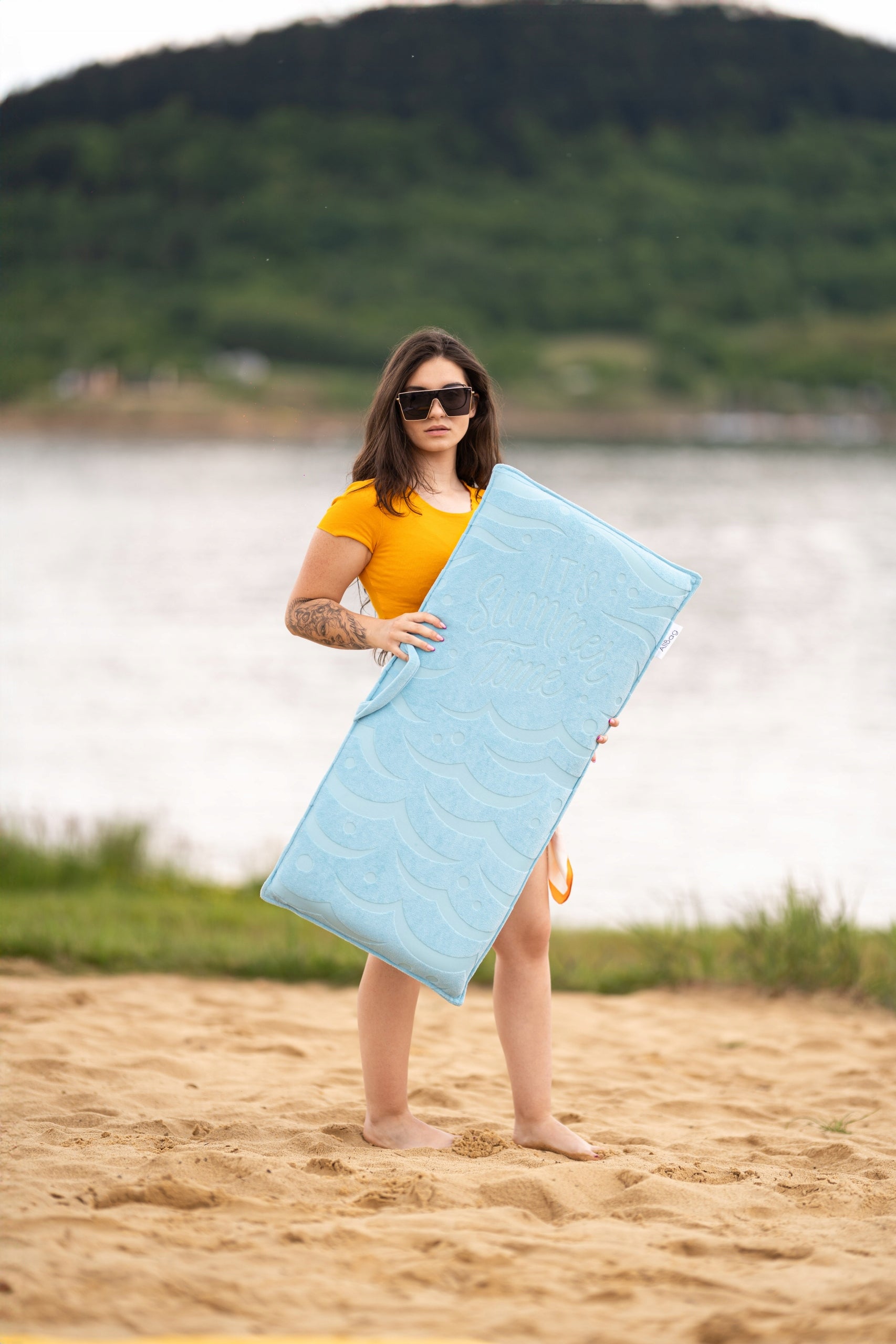 BEACH LOUNGER FOLDING BLUE Summer Time LIGHTWEIGHT PORTABLE 150KG Frame material metal