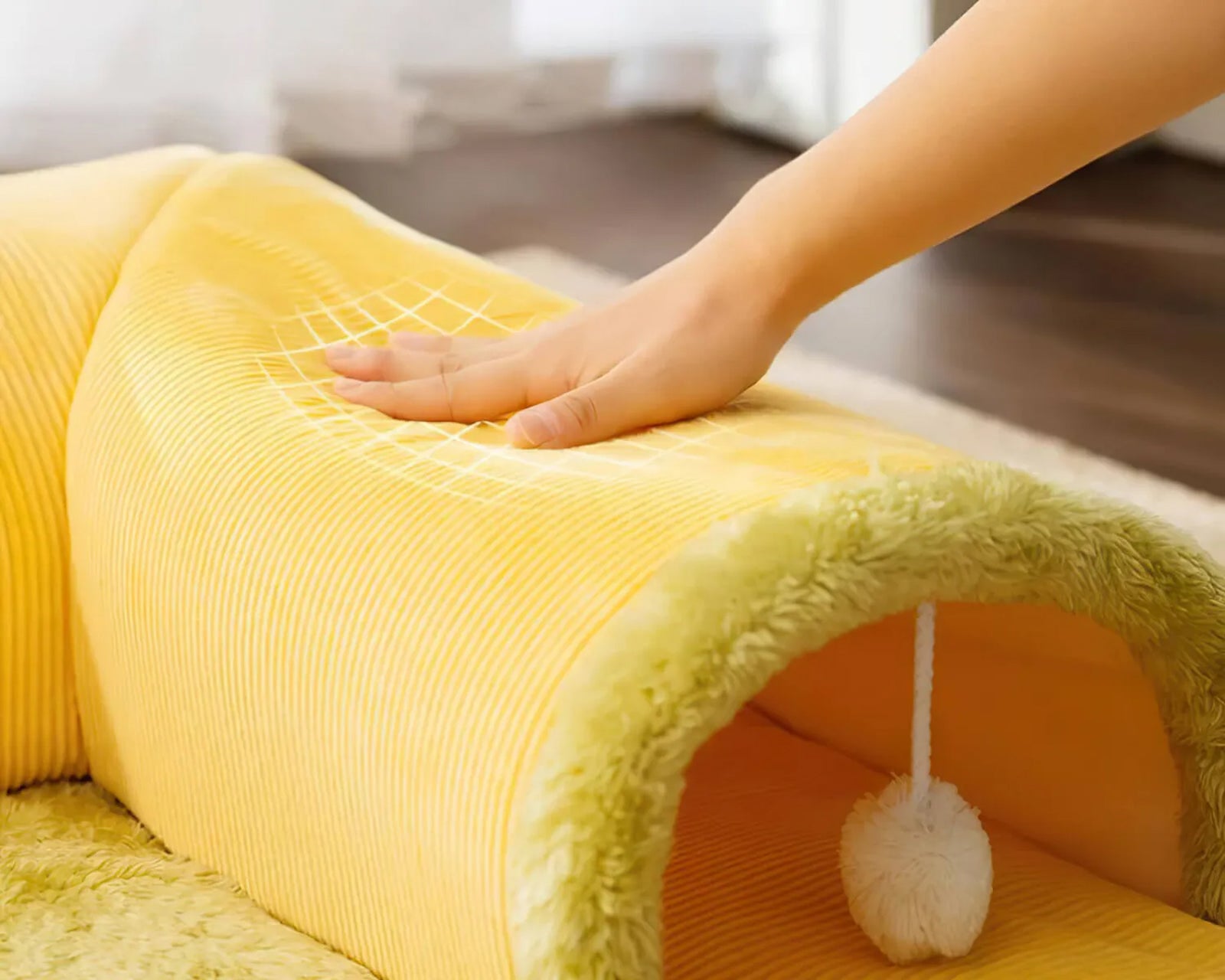 BED, COUCH MAT WITH TUNNEL FOR CAT, DOG, RABBIT, RODENTS Product width 60 cm