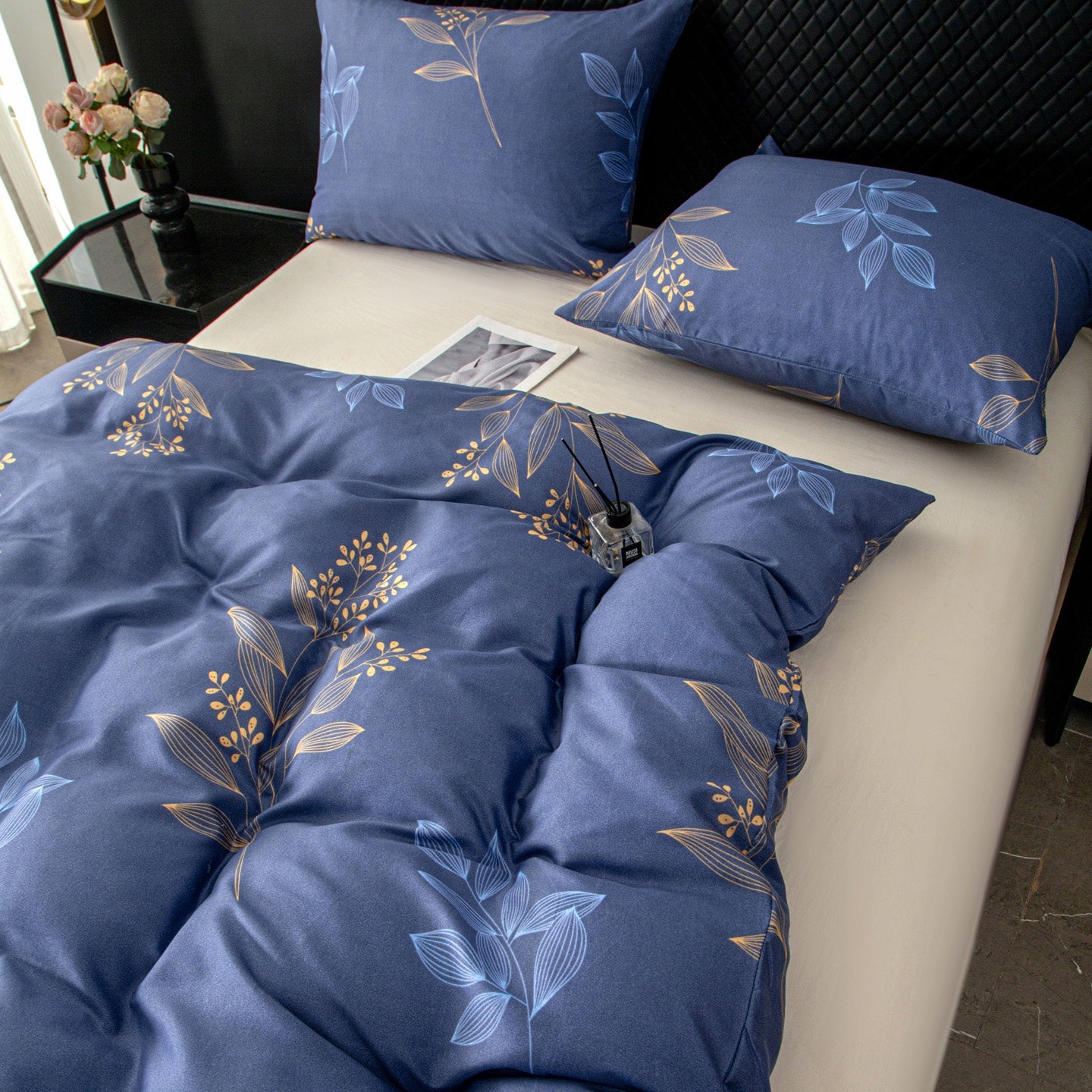 BEDDING 140x200 BEDDING SET + PILLOWCASE PATTERN T-1609 Manufacturer code POŚCIEL 140x200 KOMPLET 2CZ SATYNA BAWEŁNIANA