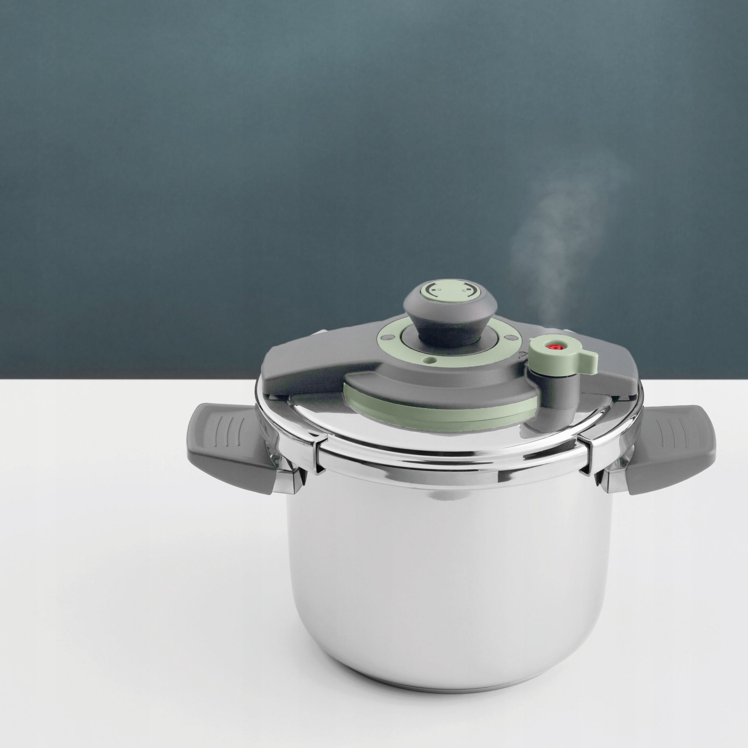 BERGHOFF PRESSURE COOKER STEAM POT WITH LID STEEL INDUCTION GAS VITA 6 L EAN (GTIN) 5413821417349