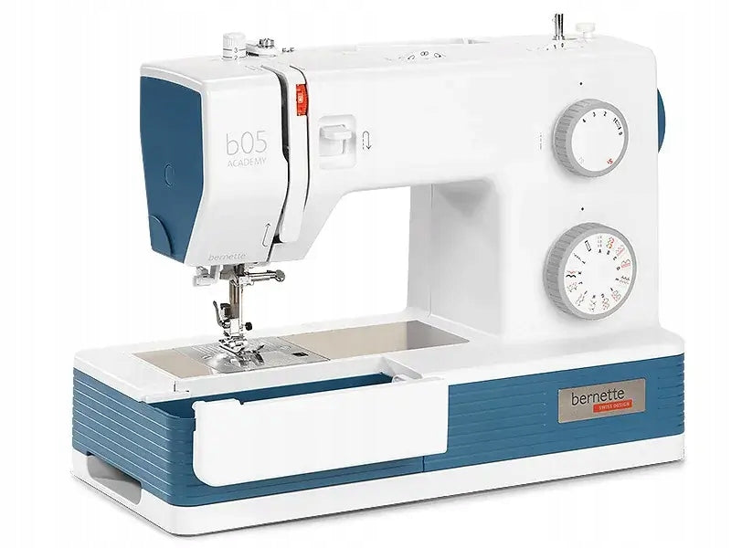 BERNETTE B05 ACADEMY Mechanical sewing machine 30 stitches Packaging status original