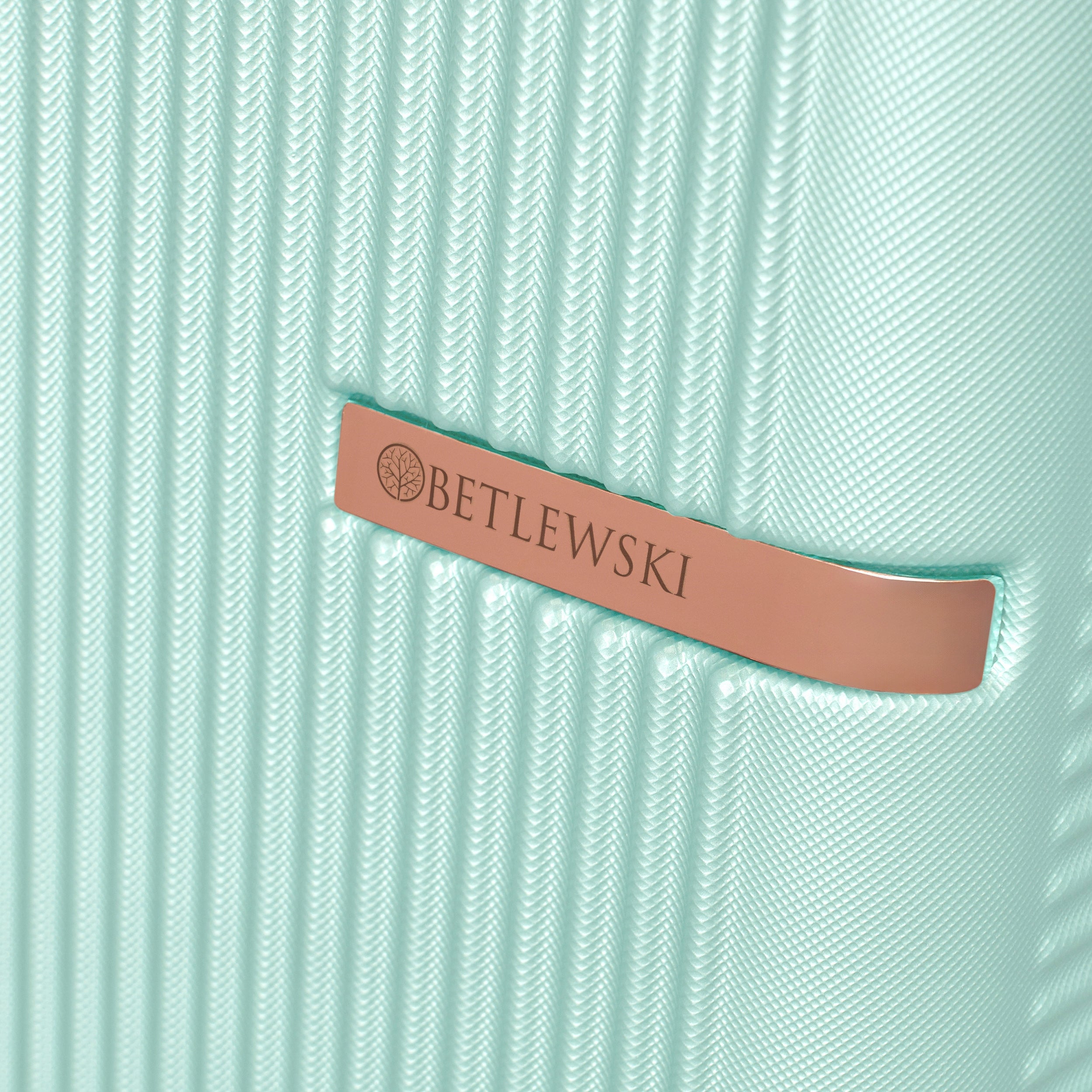 BETLEWSKI Small Cabin Suitcase comfortable zipper on wheels strong material Model BWA-029 XS