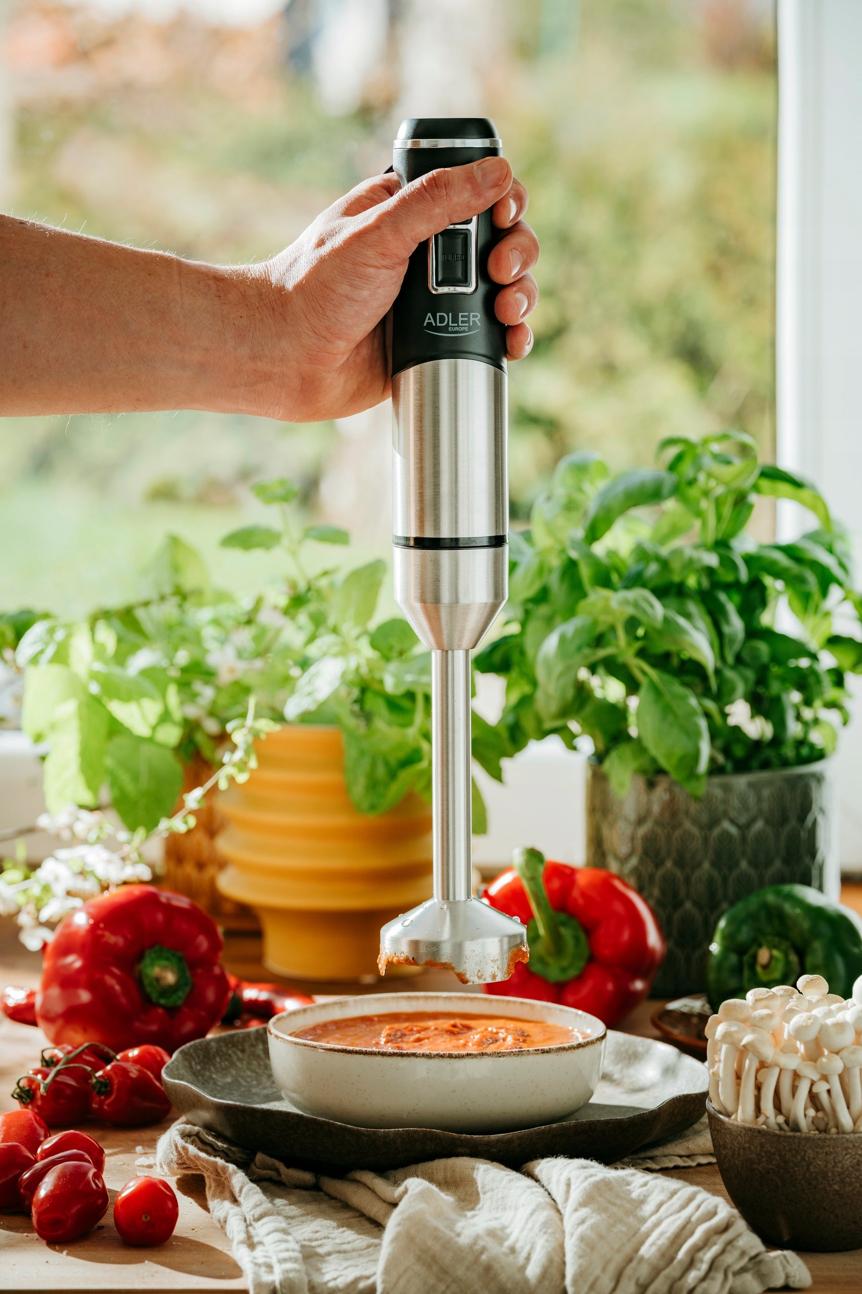 BLENDER HANDHELD MIXER MULTIFUNCTIONAL Turbo Steel Beater Shredder Manufacturer code Blender ręczny 1900W 16000 obr/min