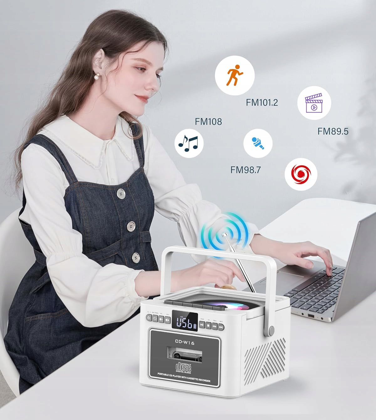 BLUETOOTH CD PLAYER + CASSETTE RADIO FM DISCMAN MP3 AUX SPEAKERS Manufacturer code 6SV0188WH ODTWARZACZ CD