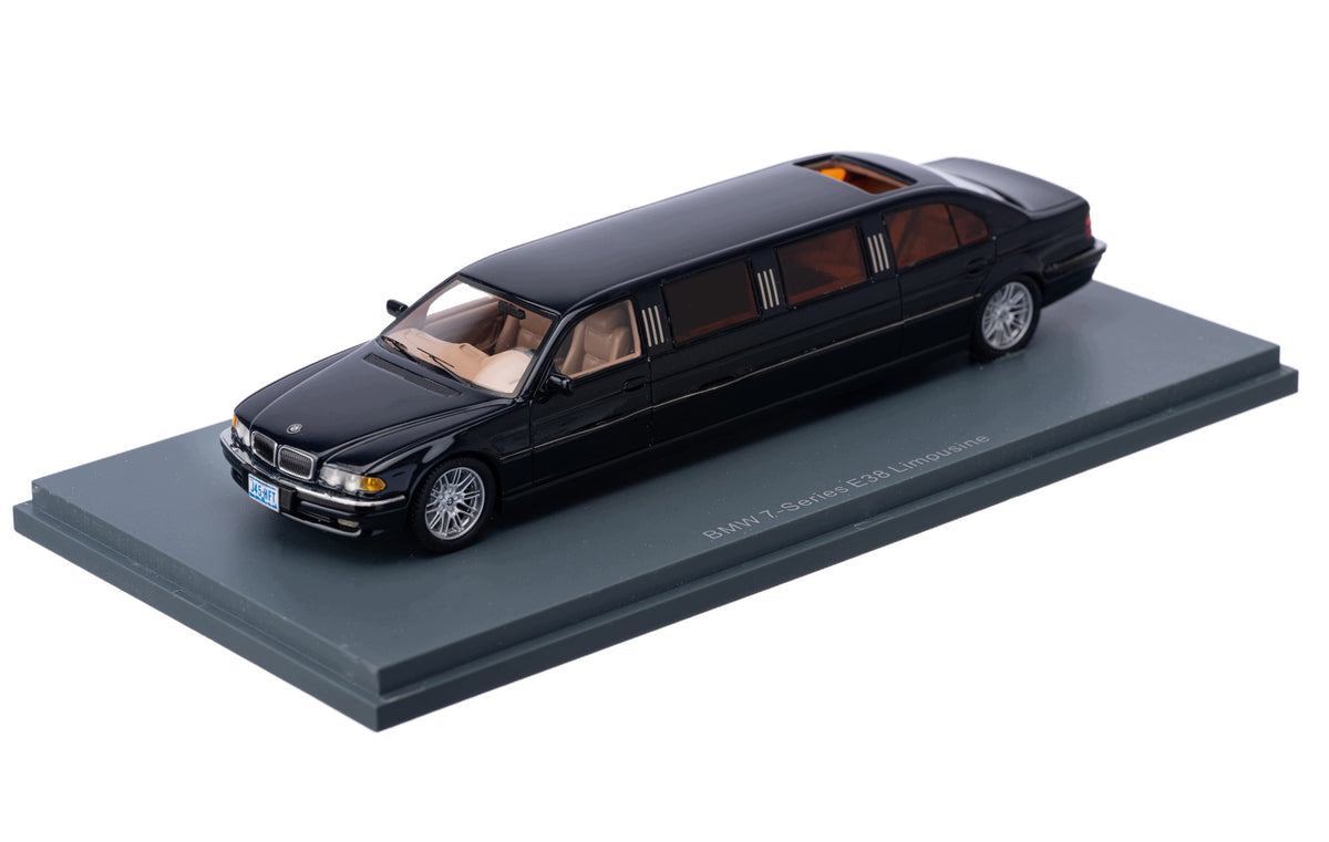 BMW 740d Long (E38) 1:43 Neo