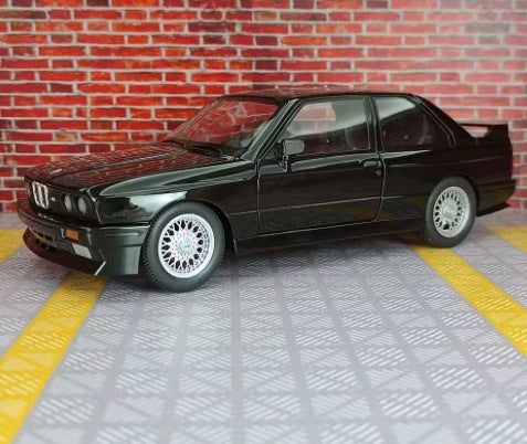 BMW M3 E30 METAL MODEL 1:24 DIE CAST LIGHTS SOUND OPENING BLACK Brand Pan i Pani Gadżet