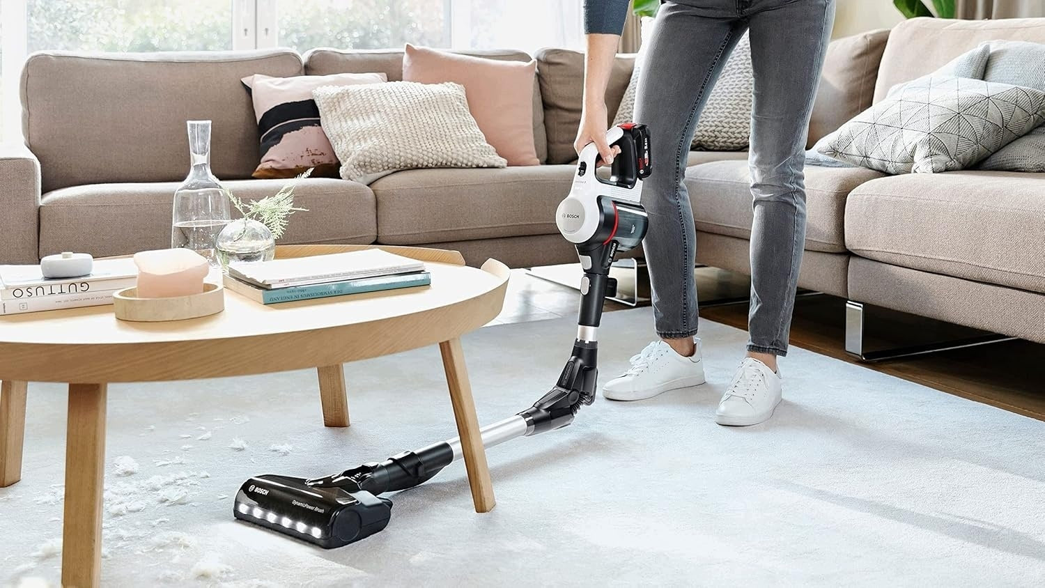 BOSCH ELECTROMÉNAGER UNLIMITED 7 CORDLESS UPRIGHT VACUUM CLEANER, BLACK/BI Packaging status original