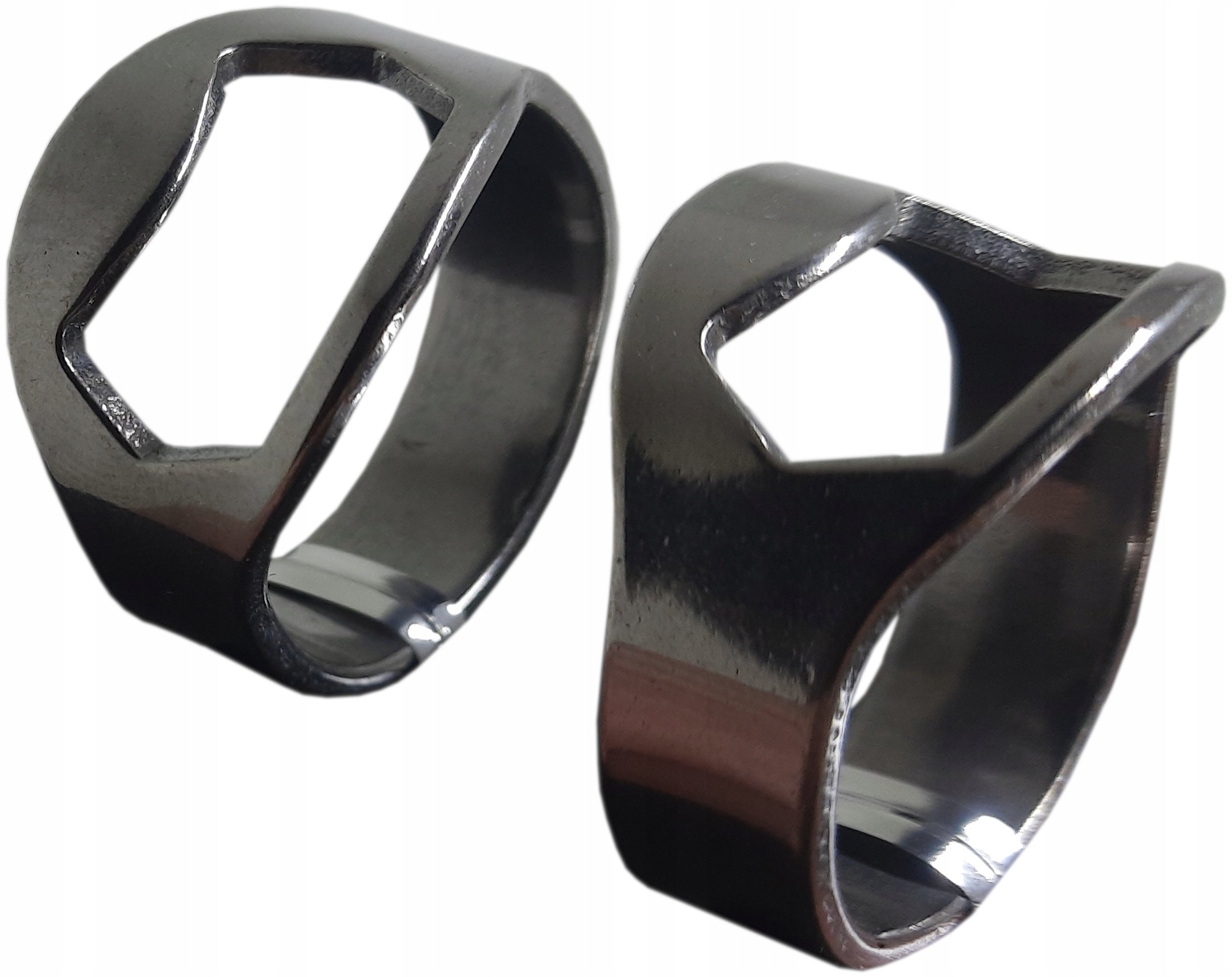 BOTTLE OPENER RING SIGNET RING SILVER 2 PIECES STAINLESS STEEL Manufacturer code Otwieracz do butelek pierścień sygnet 2 szt.