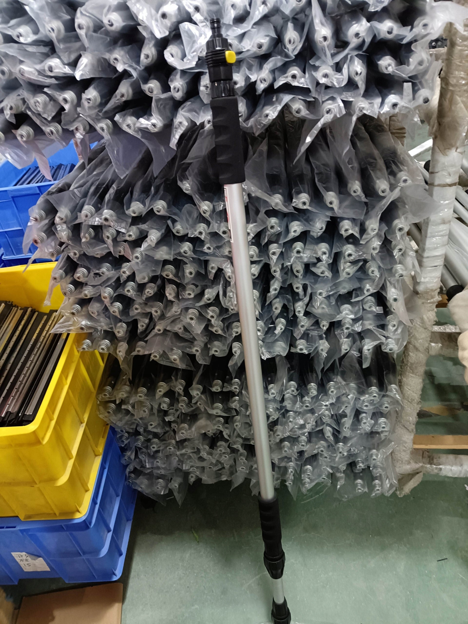 BRUSH AND TELESCOPIC SQUEEGEE LONG FOR WASHING PHOTOVOLTAIC PANELS 5M Brand TG-Garden