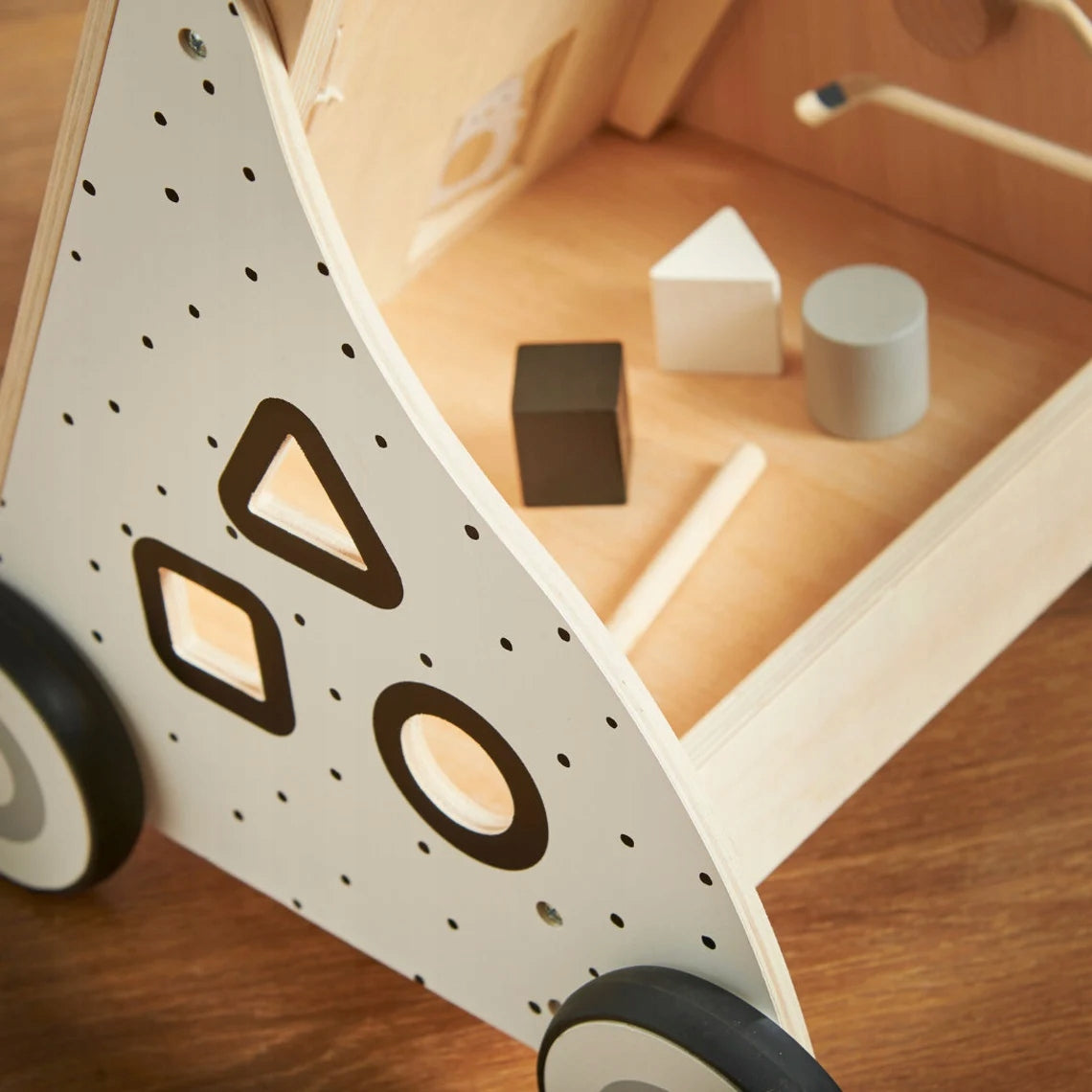 Baby walker with manipulation board - wood Color beige