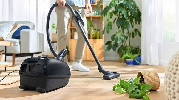 Bagged vacuum cleaner Bosch BGB38BA3T Brand Bosch