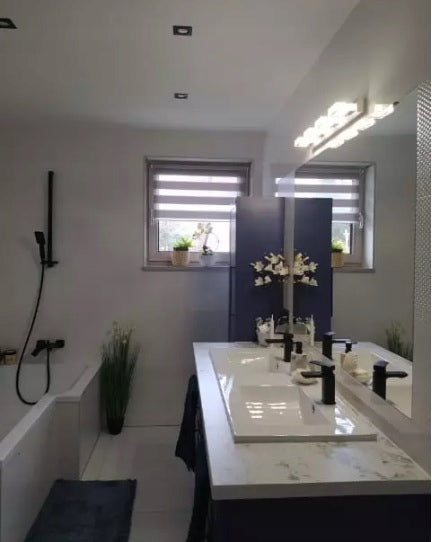 Bathroom lighting wall lamp LED lamp for bathroom crystals above the mirror Packaging status original