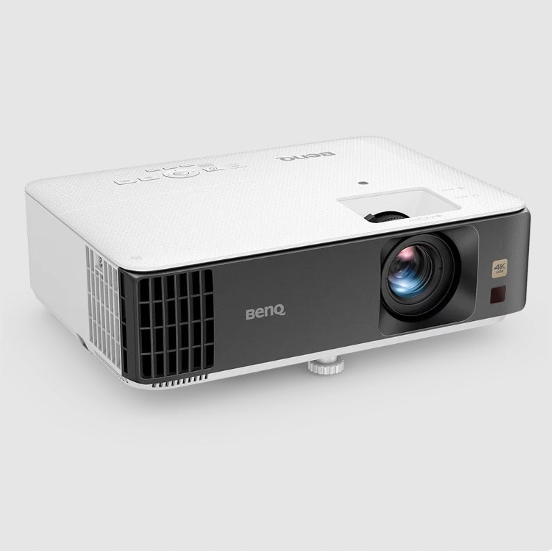 BenQ TK700 DLP projector 4K UHD 3200lm Packaging status original