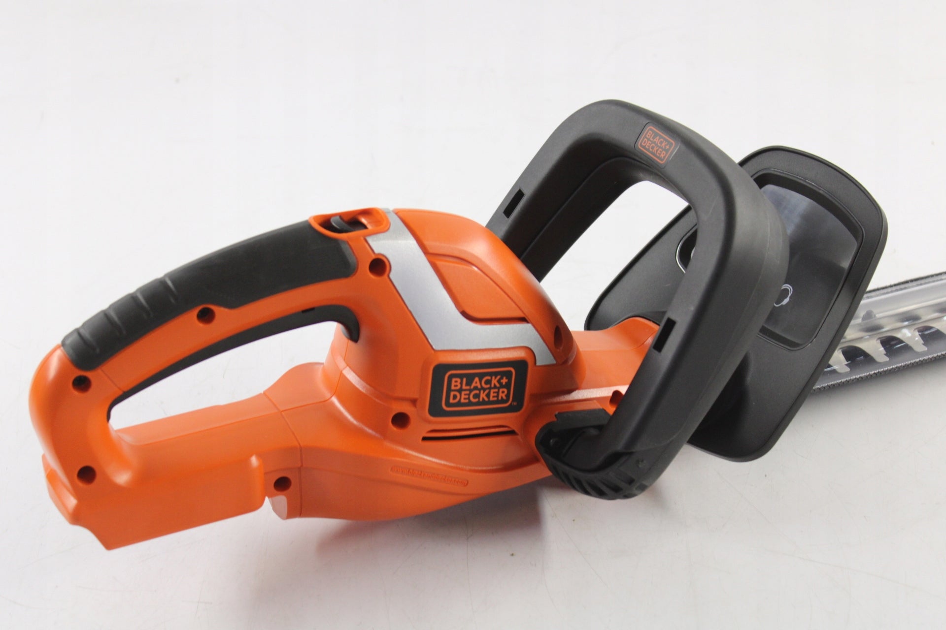 Black Decker Hedge Trimmer GTC1845L20 18V 45cm 2Ah charge Power supply battery operated