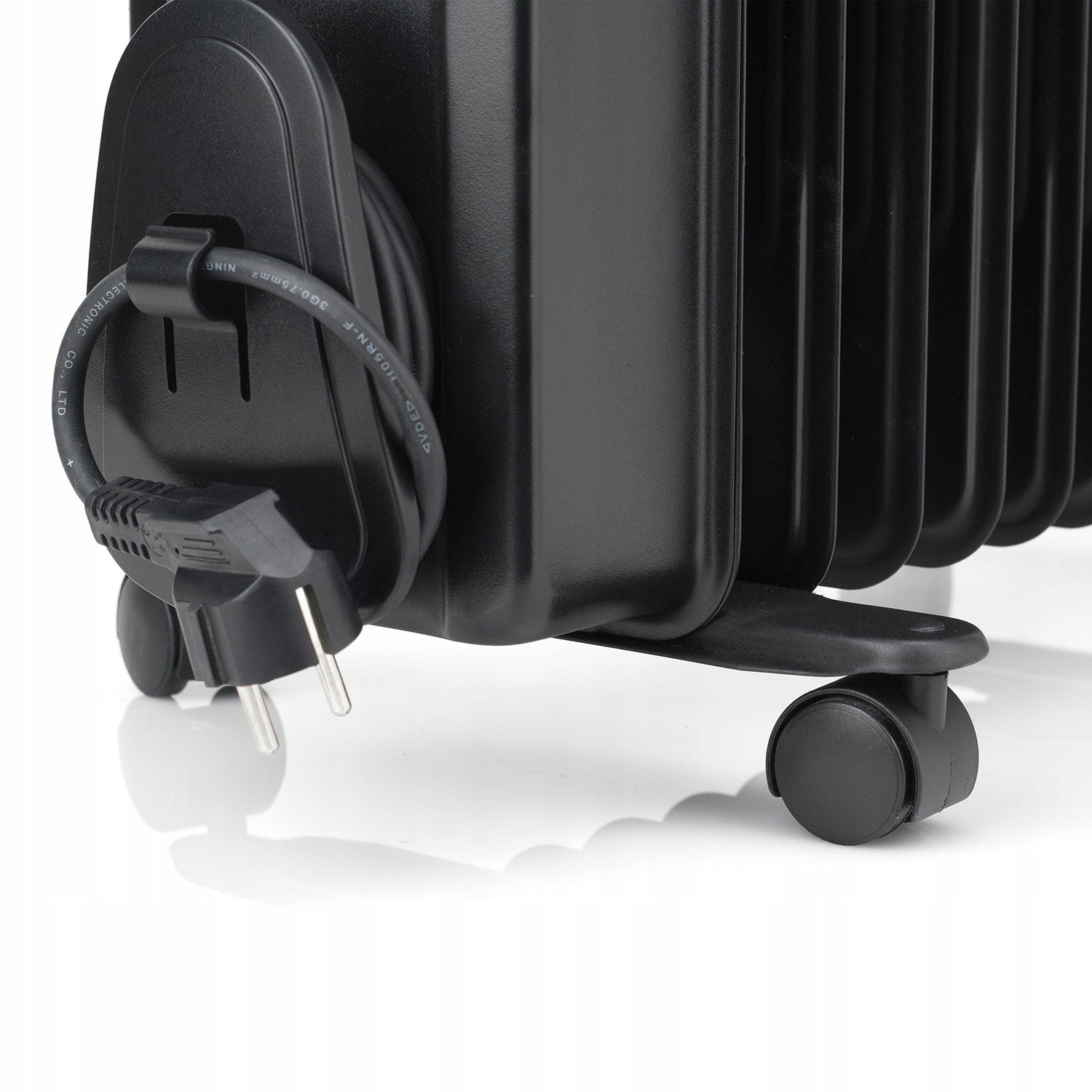 BlackDecker BXRA2300E oil heater 2300 W black ES9350070B Brand Black+Decker