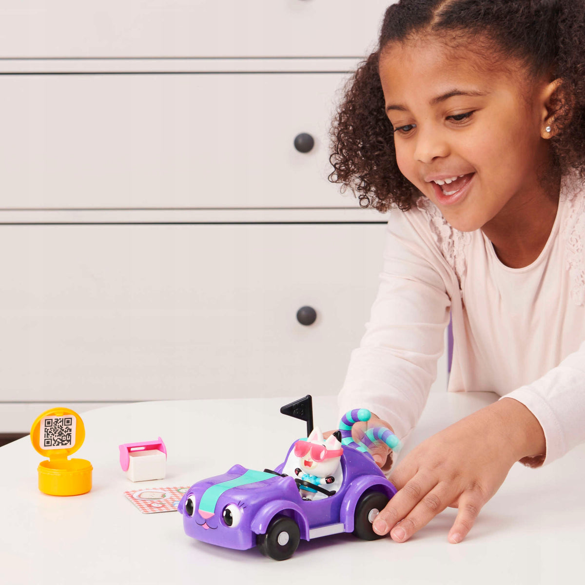 CAT HOUSE GABI KICIFURA AND KITTY PANDA GOES ON A PICNIC VEHICLE WITH A FIGURINE Packaging status original