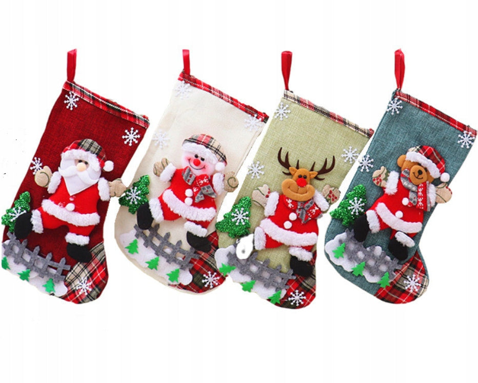 CHRISTMAS SOCKS 4PCS DECORATIVE SET FOR GIFT FIREPLACE EAN (GTIN) 5055483307011