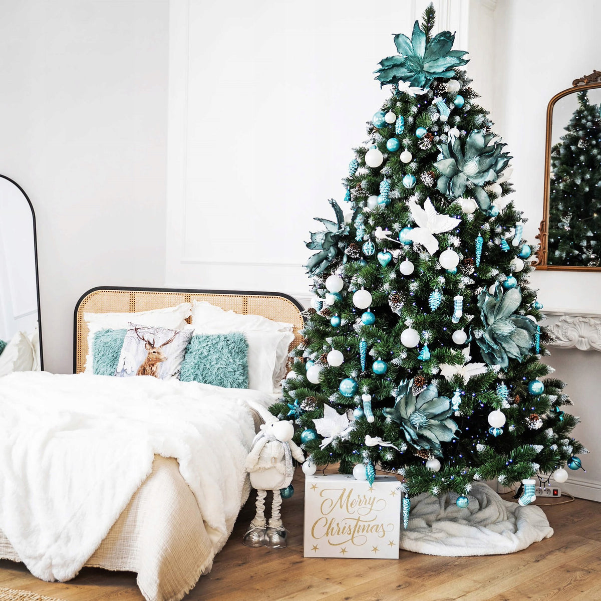 CHRISTMAS TREE ARTIFICIAL DIAMOND PINE ROYAL TREES PREMIUM 220 cm DENSE + FREEBIE Packaging status original