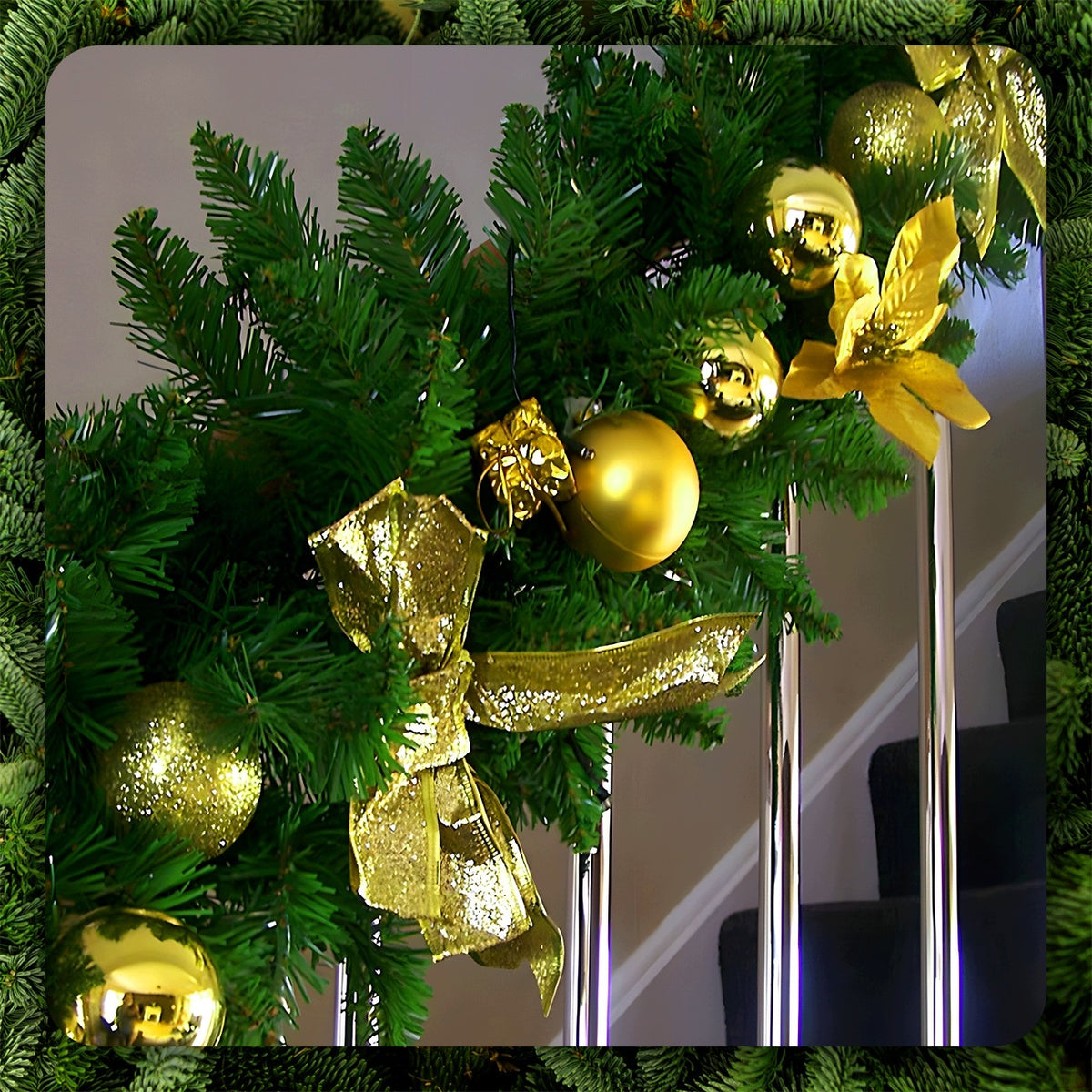CHRISTMAS TREE GARLAND CHRISTMAS CHAIN 280 CM ARTIFICIAL GREEN DENSE +LAMPS Manufacturer code GIRLANDA CHOINKOWA PREMIUM MAXSELL DEKORACJA