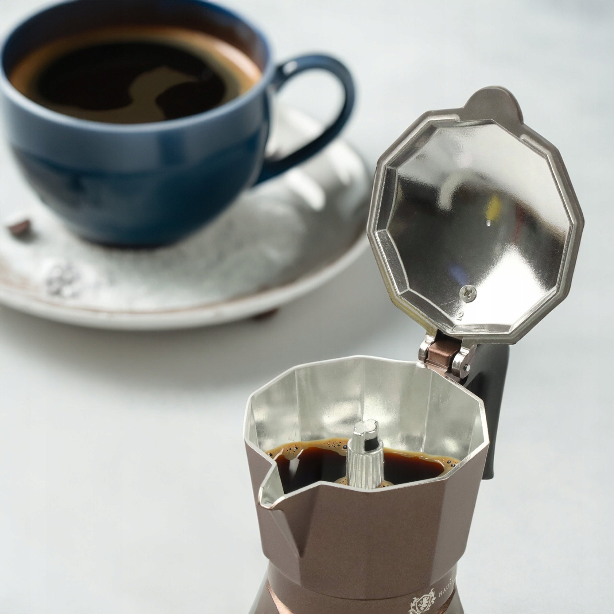 COFFEE MAKER ALUMINUM COFFEE MAKER ITALIAN MOKA COFFEE MAKER FOR 3 COFFEES Manufacturer code KAWIARKA ZAPACZ DO KAWY BRĄZOWY 150ml 3x cups