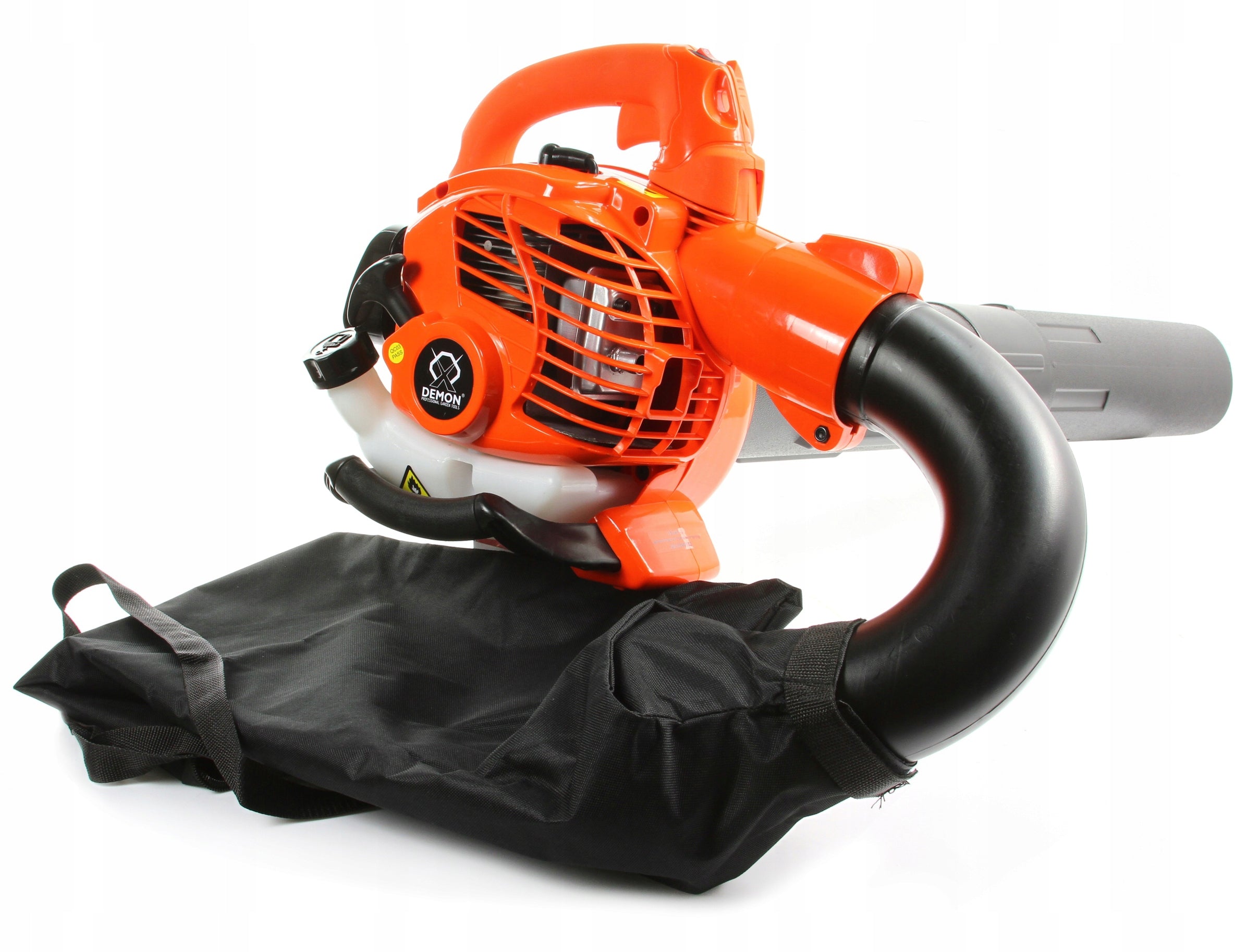 COMBUSTION BLOWER GARDEN VACUUM CLEANER WITH LEAF SHREDDER DEMON OIL Packaging status original