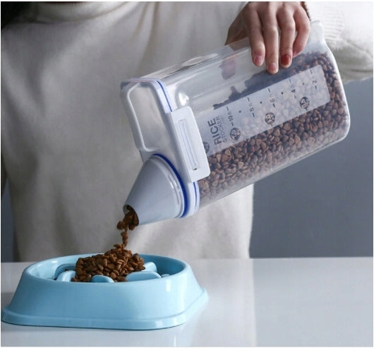 CONTAINER FOOD STORAGE BOX WITH MEASURING CUP FOR CAT DOG 2L Brand no brand