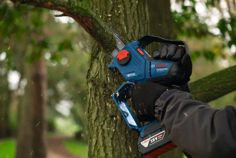 CORDLESS CHAINSAW GKE 18V-15 0*AH 6008D7000 BOSCH EAN (GTIN) 4053423324853