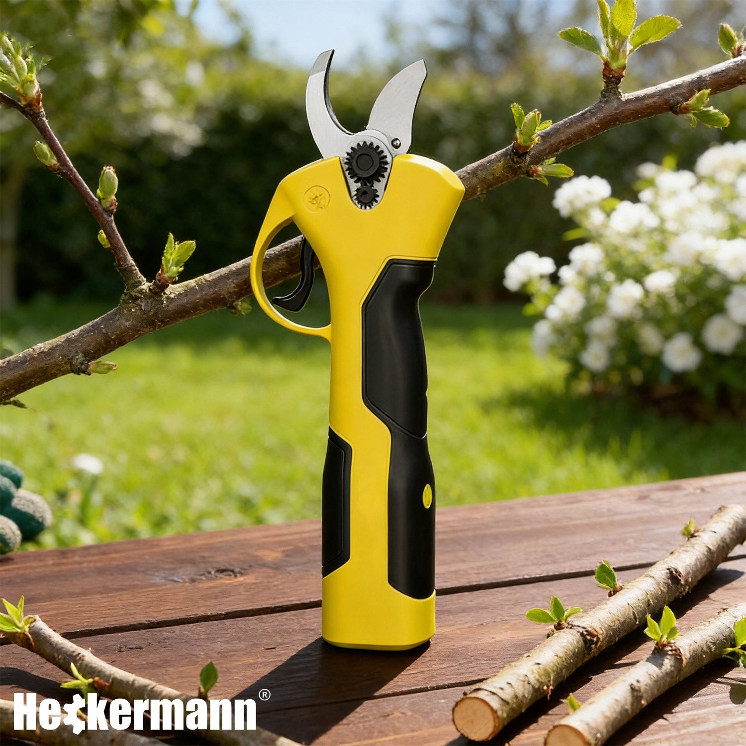 CORDLESS PRUNER HANDHELD ELECTRIC GARDEN BRANCH SHEARS Battery capacity 2 Ah