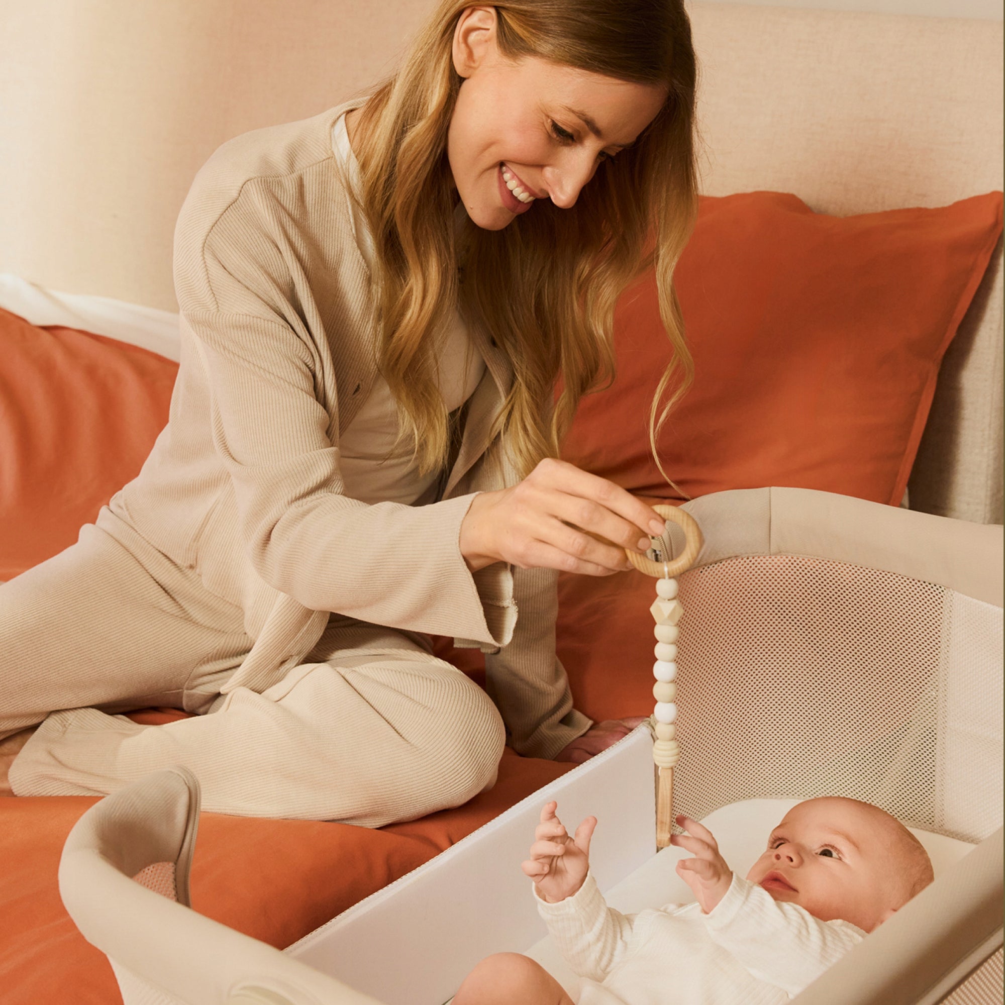 COT SUPPLY 2in1 TOURIST Cot Freestanding LIONELO LUNA Manufacturer code LO-LUNA BEIGE SAND