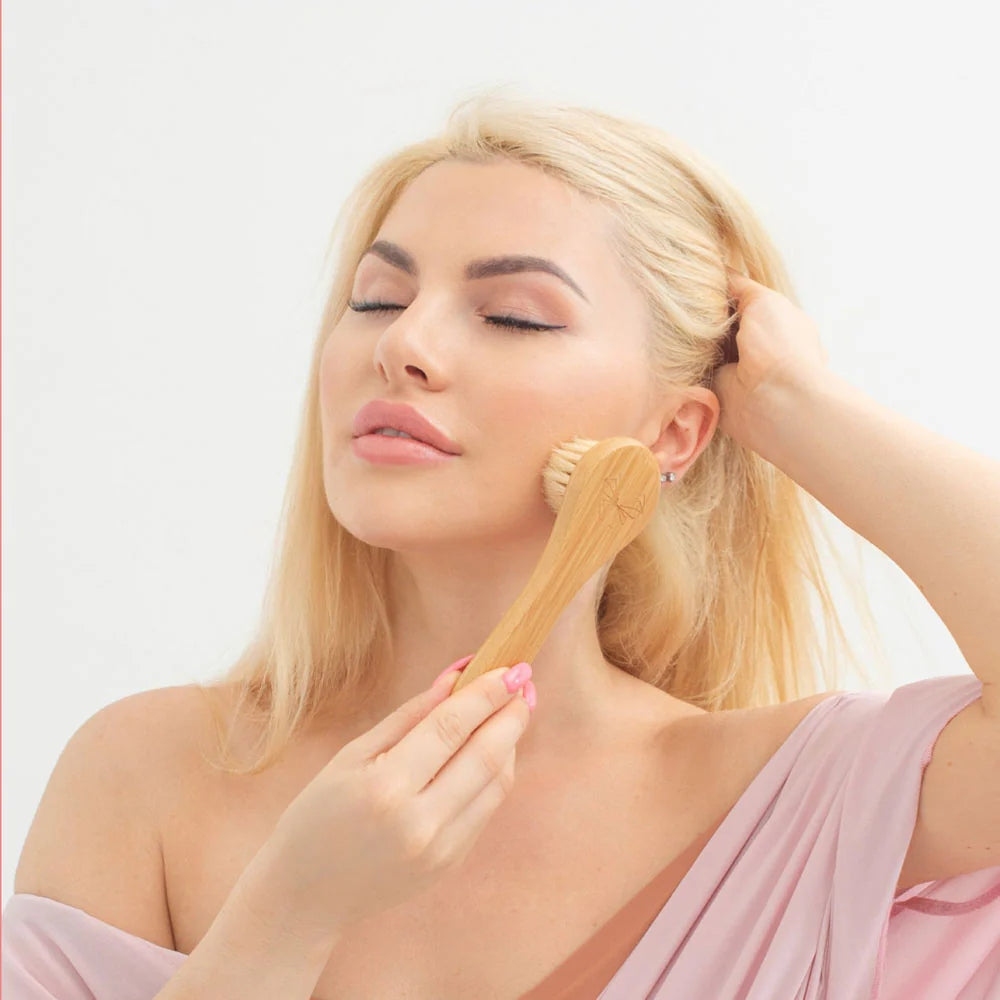 CRYSTALLOVE Bamboo brush for face, neck, neckline and bust massage Packaging status original