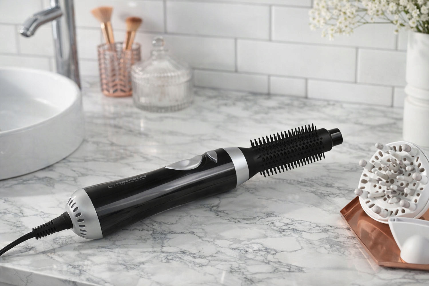 CURLING IRON - HAIR DRYER HAIR CURLING IRON 400W 3 LEVELS OF AIR SUPPLY BLACK Manufacturer code SUSZARKO LOKÓWKA DO WŁOSÓW MOCNA 400W 2w1