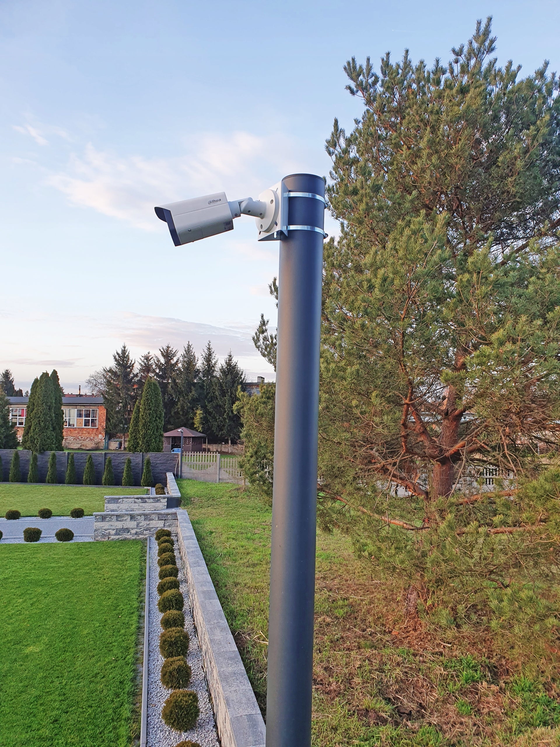 Camera pole, round for surveillance camera, high screwed - 3m CCTV Manufacturer code 13