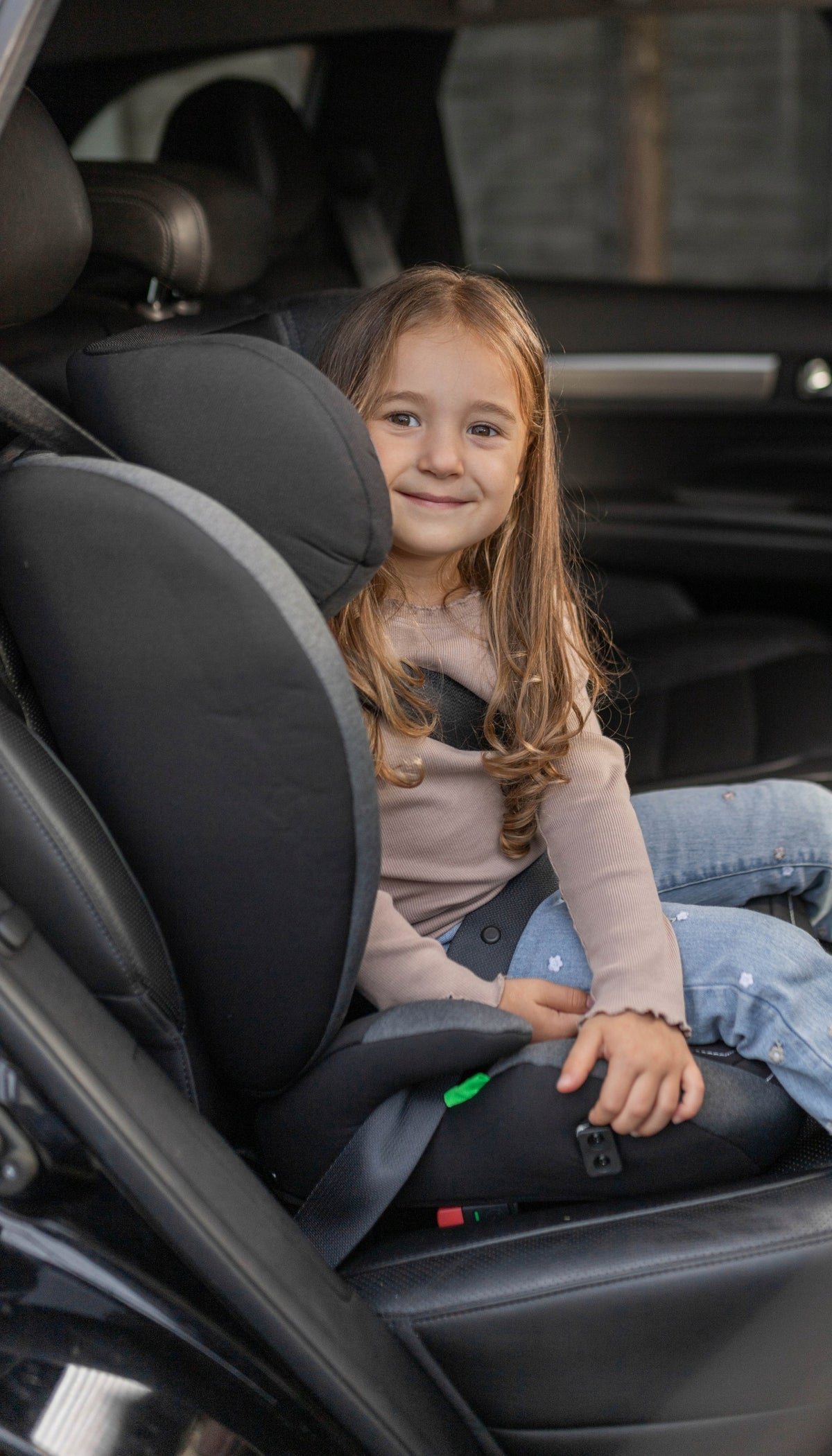 Car seat 15-36 kg TULANO isofix stand 100-150cm Brand TULANO