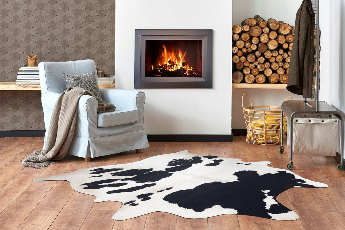 Carpet Artificial Cowhide, White and black leather 180x220 cm Manufacturer code C166