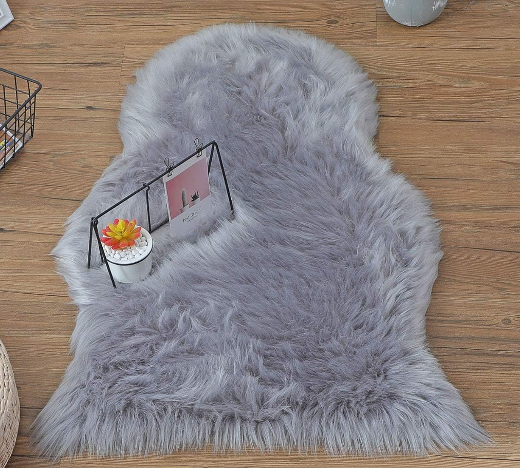 Carpet faux fur, 60x90 cm, long pile, Colour:grey Packaging status original