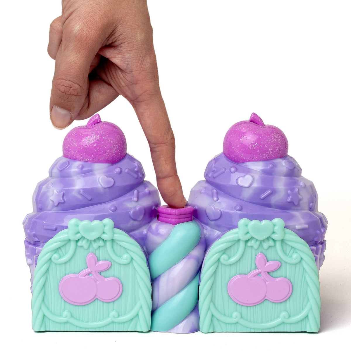 Cherry Pets Confetti Cupcakes Bunni Twins Magic Box Toys Poland Kid's age 4+ years