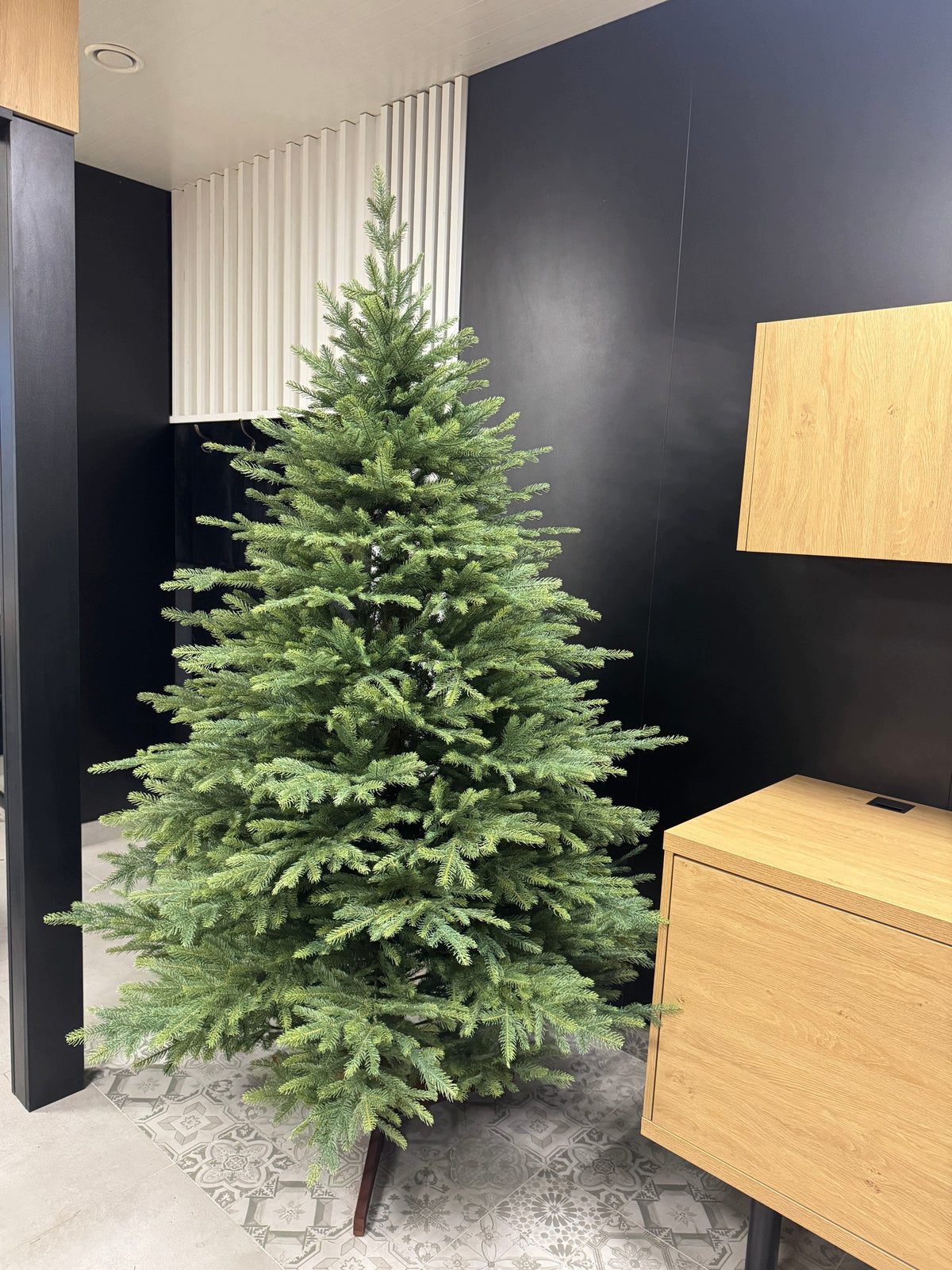 Christmas Tree Artificial Pe Like Real HANOVER 100% Pe 220cm Lupico Manufacturer code Hanover 220 100% Pe Lupico